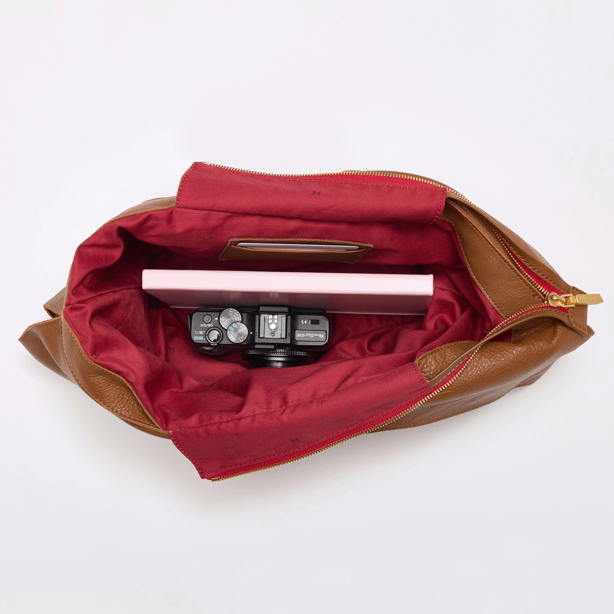 Tom Zip | Mahogany Pebble/Brushed Gold Red Zip | Lrg